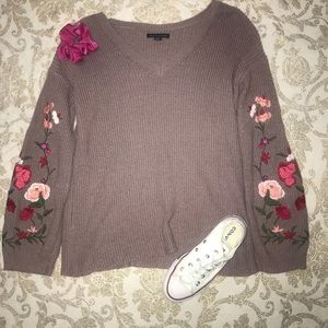 MAUVE PURPLE SWEATER WITH EMBROIDERED FLOWERS